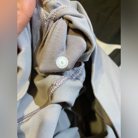 Lululemon legging - Picture 8 of 8